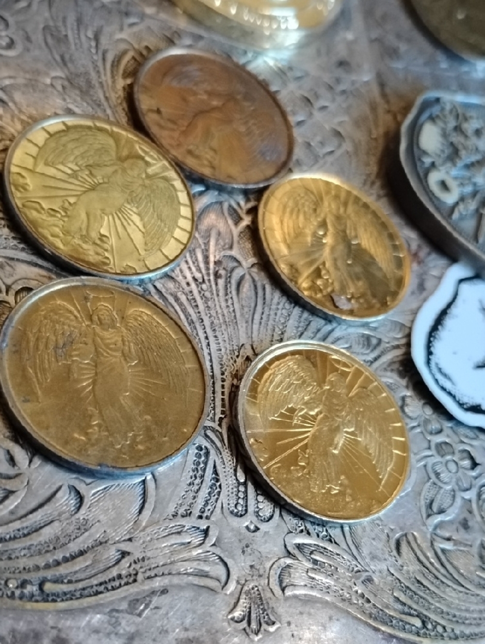 Golden Coin Stack -Arabic/Angels/Pope Francis etc... - Picture 4 of 4